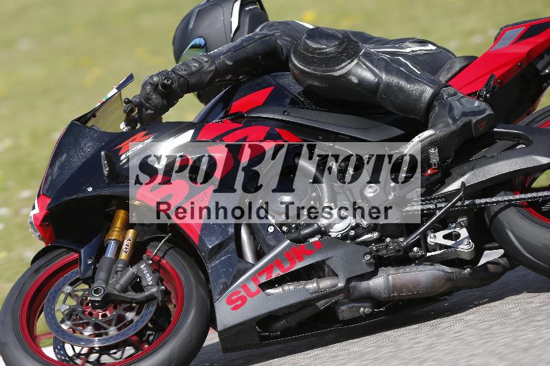 /22 06.06.2025 DISCOVER the BIKE ADR/Race 3 rot/34